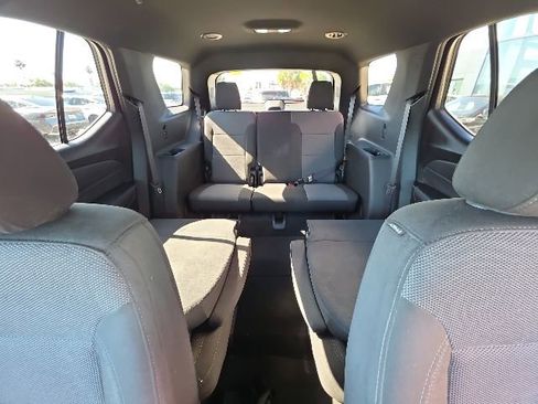 Used 2023 Chevrolet Traverse LT FWD image 21