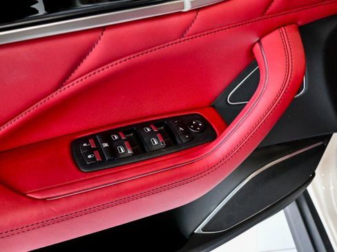 Used 2022 Maserati Levante GT image 17