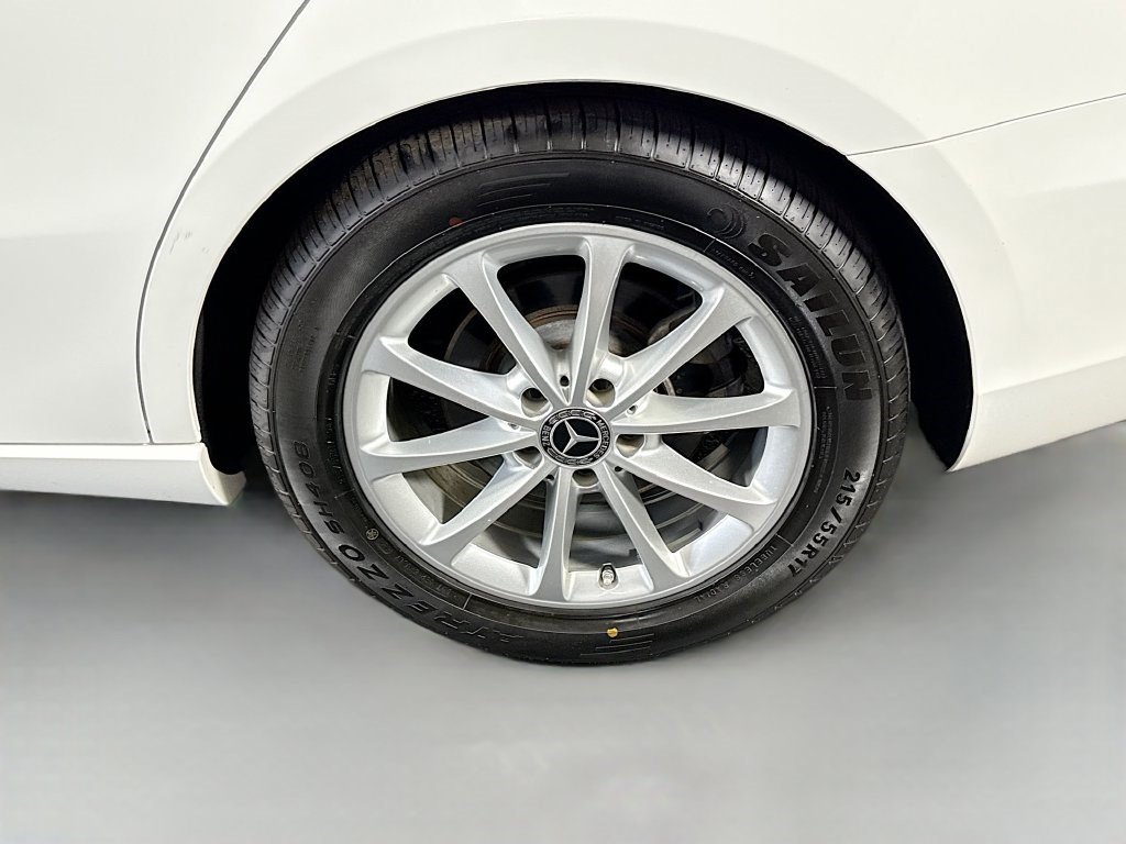 Used 2022 Mercedes-Benz A 220 4MATIC w/ Premium Package Lite image 36