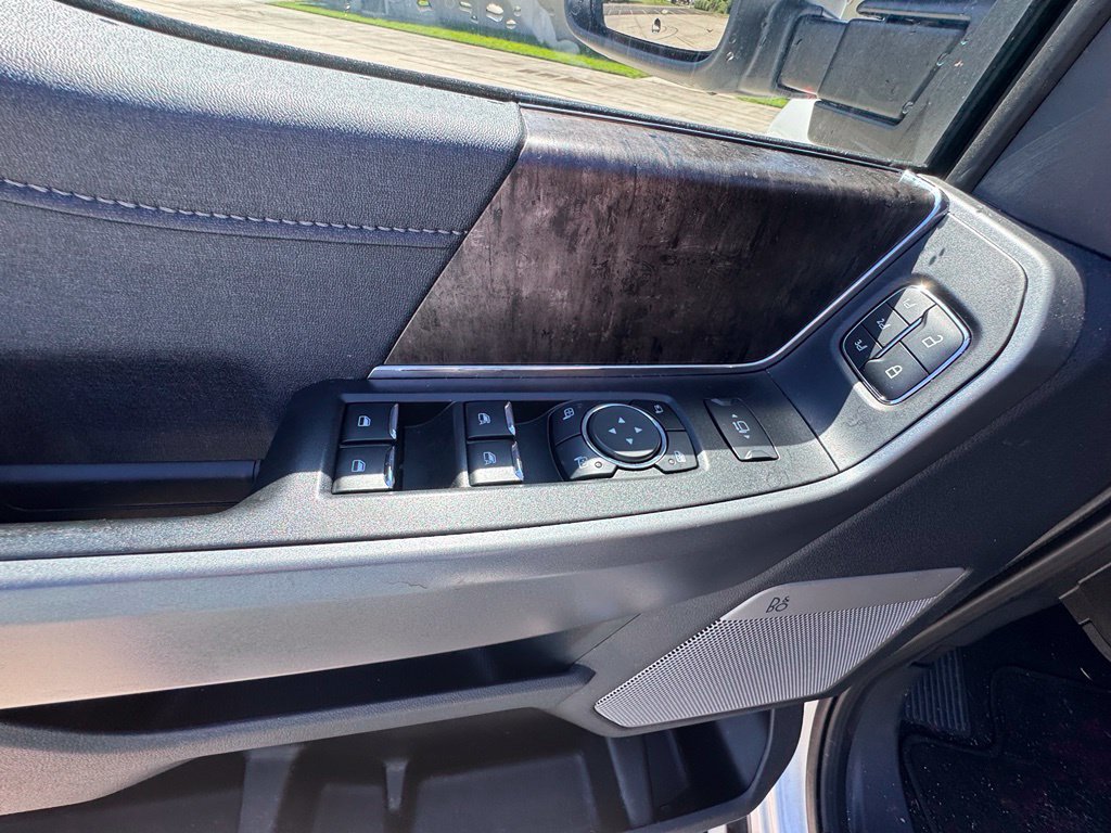 Used 2026 Ford F250 Lariat AWD/4WD image 12