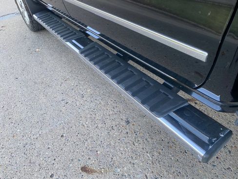 Used 2018 Chevrolet Silverado 2500 LTZ w/ Duramax Plus Package image 14