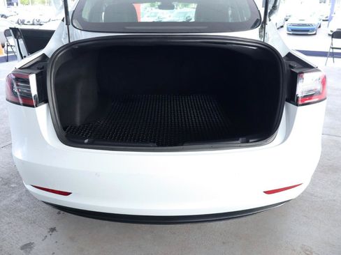 Used 2018 Tesla Model 3 Long Range AWD/4WD image 29