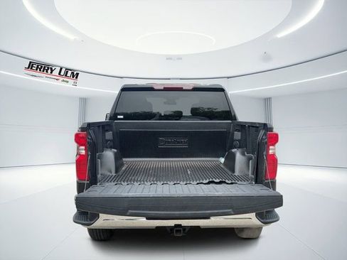 Used 2025 Chevrolet Silverado 1500 LT AWD/4WD image 8