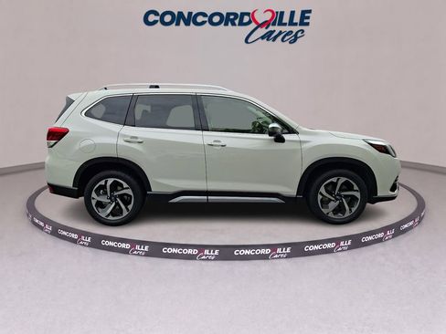 Certified 2022 Subaru Forester Touring AWD/4WD image 8