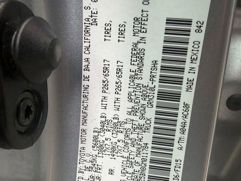 Used 2016 Toyota Tacoma TRD Sport w/ Exterior Package image 36