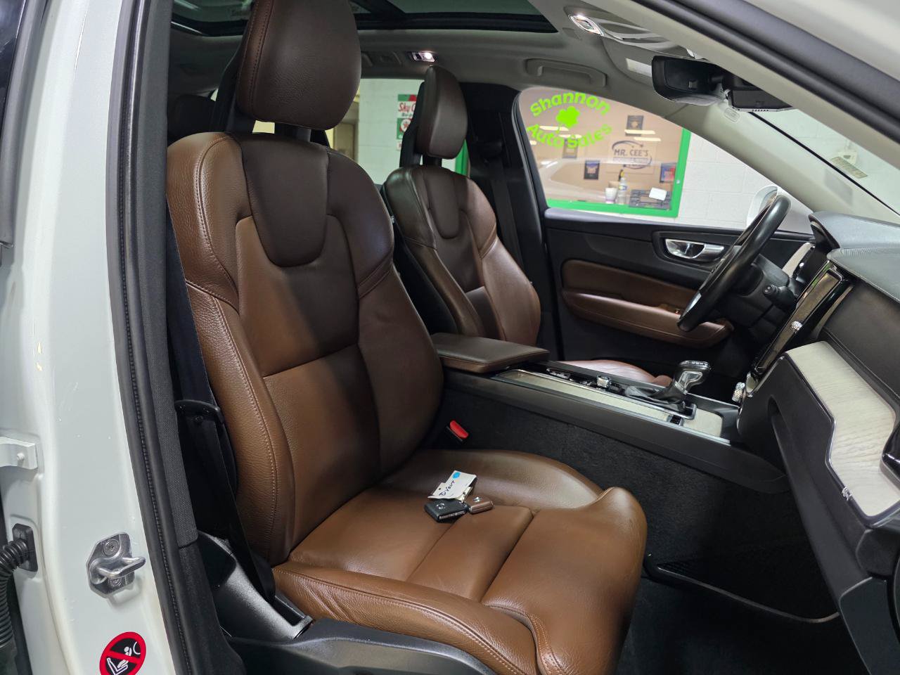 Used 2018 Volvo XC60 T6 Inscription AWD/4WD image 25