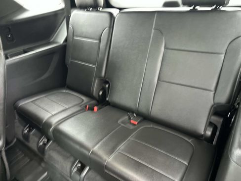 Used 2022 Chevrolet Traverse LT w/ LPO, Floor Liner Package image 25