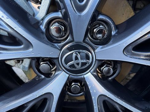 Used 2023 Toyota Prius XLE FWD image 31