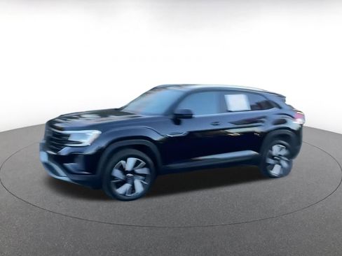 Used 2025 Volkswagen Atlas Cross Sport SE image 9