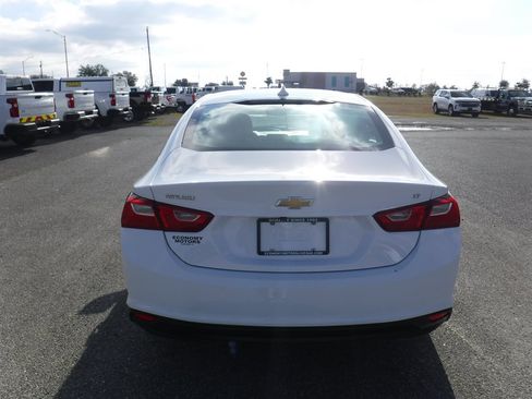 Used 2023 Chevrolet Malibu LT image 5