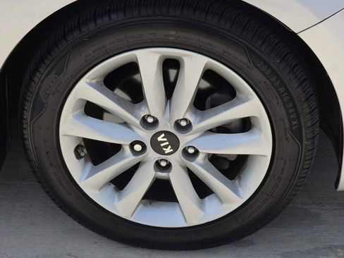Used 2017 Kia Forte LX w/ LX Popular Package FWD image 26