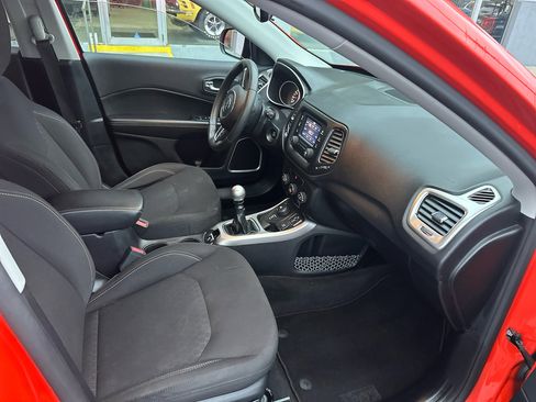 Used 2018 Jeep Compass Sport image 6
