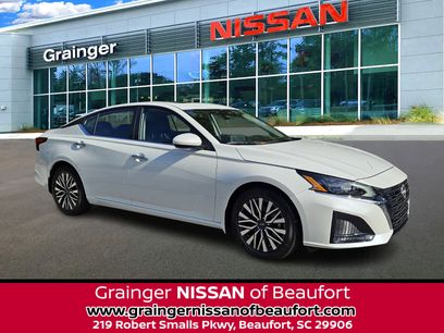 Used 2024 Nissan Altima 2.5 SV w/ SV Premium Package