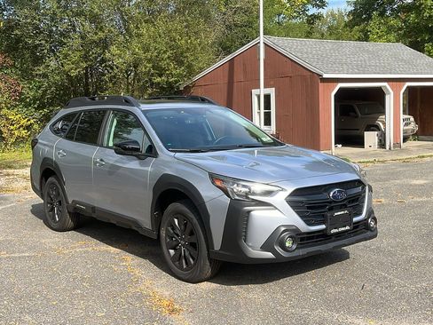 New 2025 Subaru Outback Onyx Edition image 2