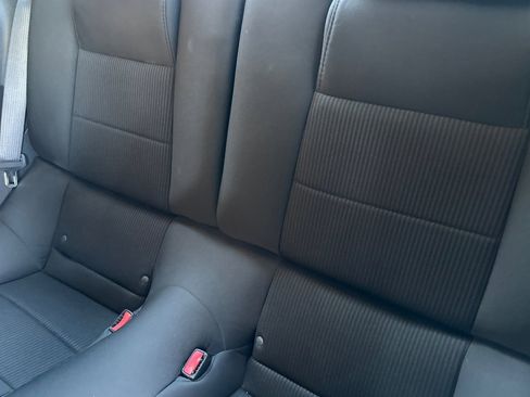 Used 2012 Ford Mustang GT RWD image 12