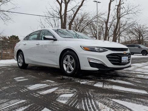 Used 2024 Chevrolet Malibu LT FWD image 16
