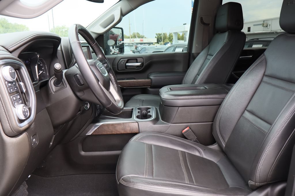 Used 2022 GMC Sierra 3500 Denali AWD/4WD image 22