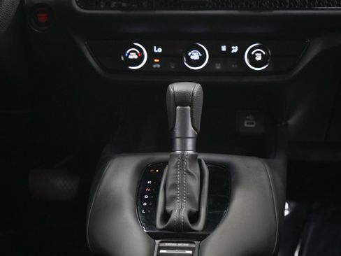 Used 2024 Honda HR-V LX image 17