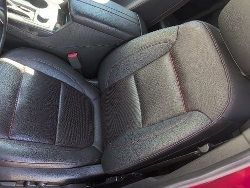 Used 2022 Chevrolet Blazer RS image 25