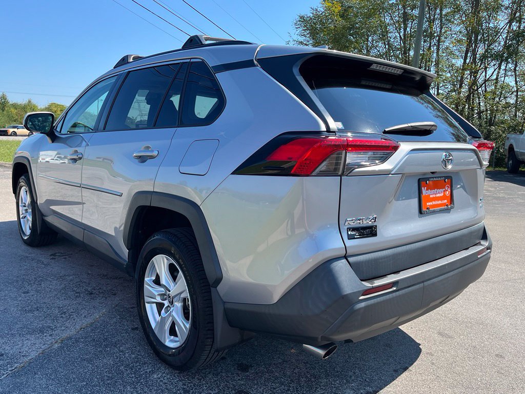 Used 2021 Toyota RAV4 XLE w/ Convenience Package AWD/4WD image 7