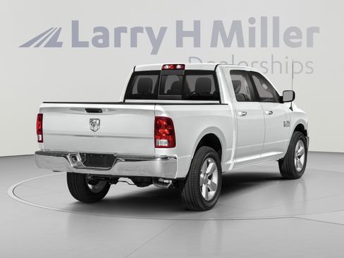 Used 2022 RAM 1500 Classic SLT w/ Electronics Group AWD/4WD image 2