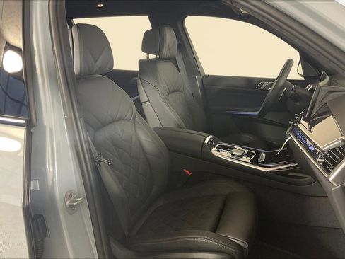 New 2026 BMW X7 xDrive40i image 13