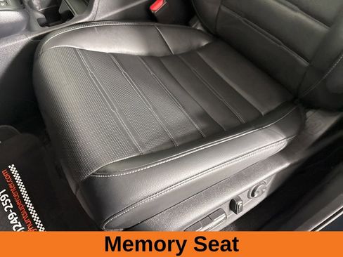 Used 2025 Honda CR-V EX-L image 13