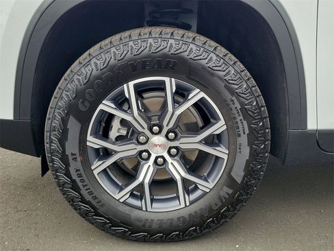 Used 2026 GMC Acadia AT4 w/ Luxury Package image 34