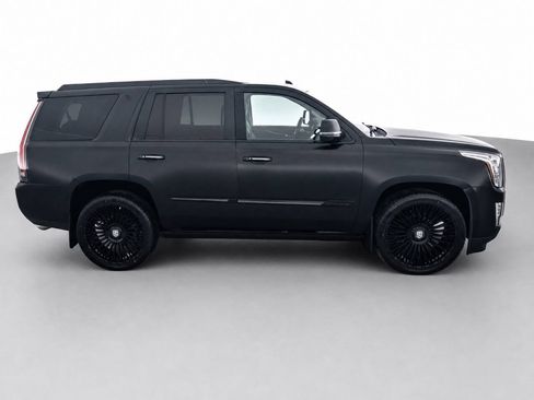 Used 2015 Cadillac Escalade Premium AWD/4WD image 4