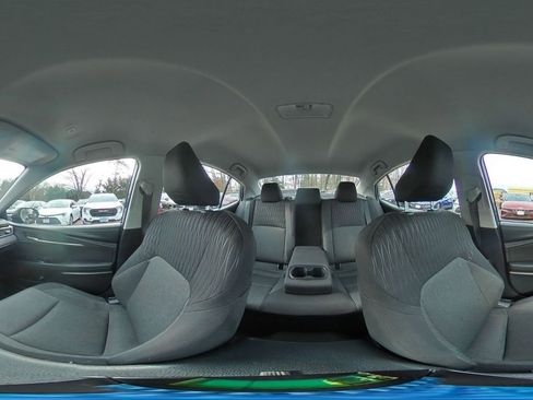 Used 2025 Toyota Camry LE image 41