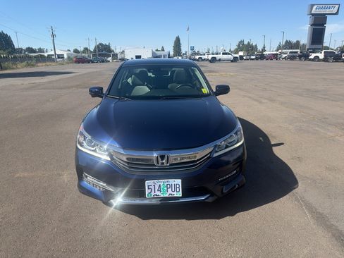 Used 2016 Honda Accord EX-L image 2