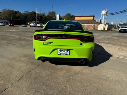Used 2023 Dodge Charger Scat Pack w/ Navigation & Travel Group image 4