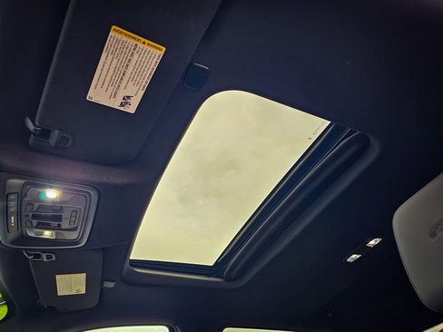 Used 2024 GMC Sierra 1500 AT4 w/ Technology Package image 20