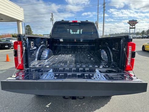 Used 2024 Ford F350 Lariat w/ Camper Package image 24