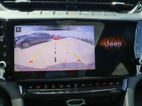 New 2026 Jeep Grand Cherokee Limited AWD/4WD image 14