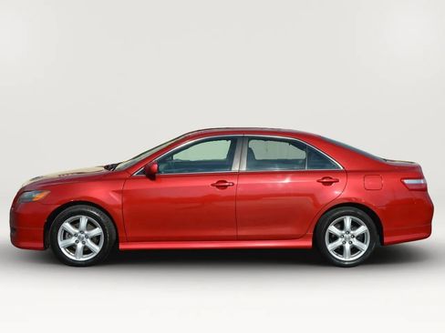 Used 2009 Toyota Camry XLE image 3
