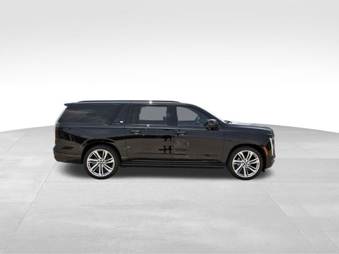 New 2026 Cadillac Escalade ESV Sport w/ Touring Package AWD/4WD image 5