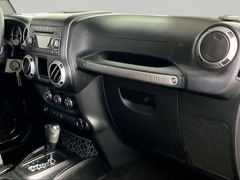 Used 2017 Jeep Wrangler Unlimited Sport AWD/4WD image 23