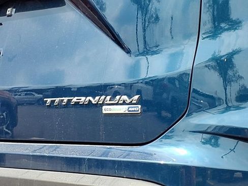 Used 2020 Ford Edge Titanium w/ Equipment Group 301A AWD/4WD image 29