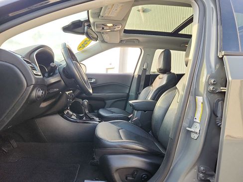 Used 2021 Jeep Compass Limited w/ Sun and Sound Group image 13