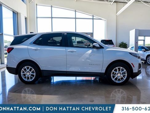 Used 2024 Chevrolet Equinox LT FWD image 38