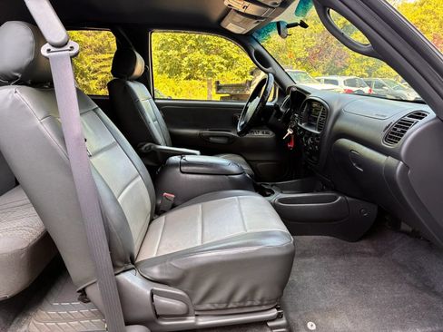 Used 2004 Toyota Tundra SR5 w/ SR5 Extra Value Pkg AWD/4WD image 29