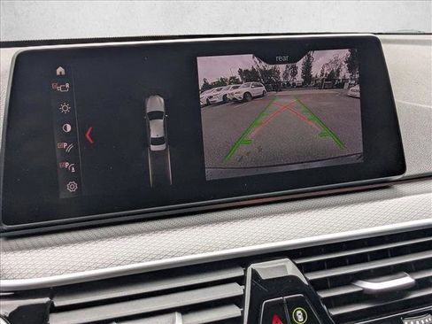 Used 2019 BMW 540i w/ M Sport Package image 14