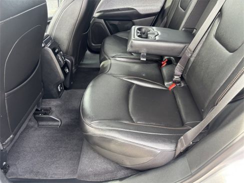 Used 2024 Jeep Compass Latitude image 21