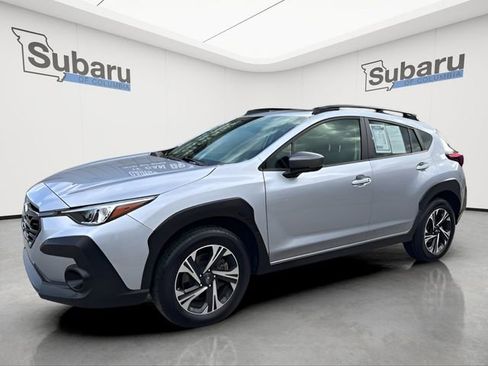 Used 2025 Subaru Crosstrek 2.0i Premium AWD/4WD image 3