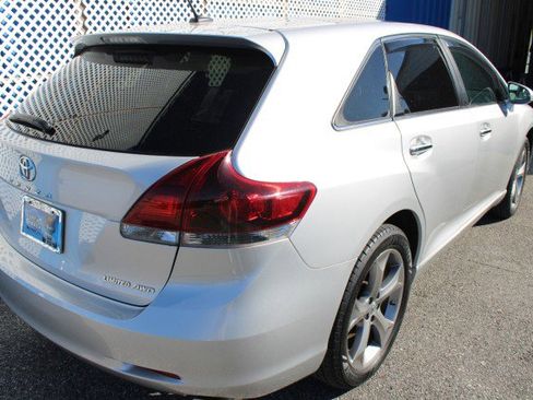 Used 2013 Toyota Venza Limited image 3