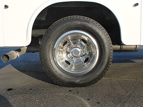 Used 2025 Ford E-350 and Econoline 350 Super Duty w/ Ambulance Prep Package RWD image 38