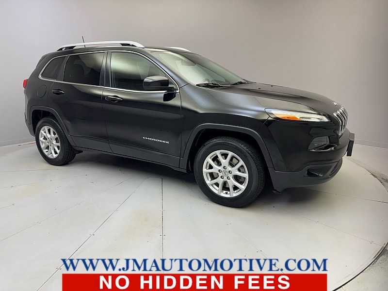 Used 2018 Jeep Cherokee Latitude Plus AWD/4WD image 7