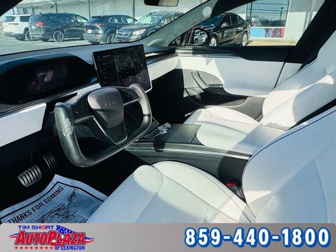 Used 2021 Tesla Model S Plaid image 3