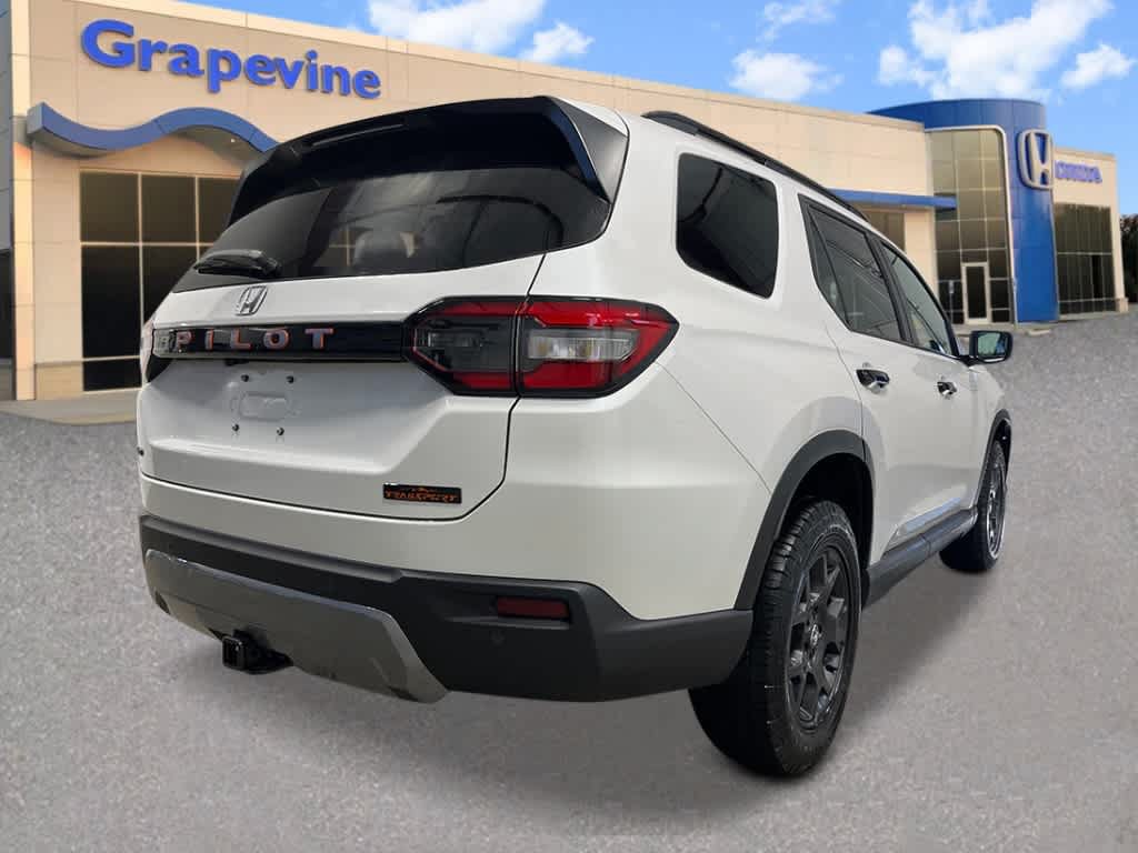 New 2026 Honda Pilot TrailSport image 5